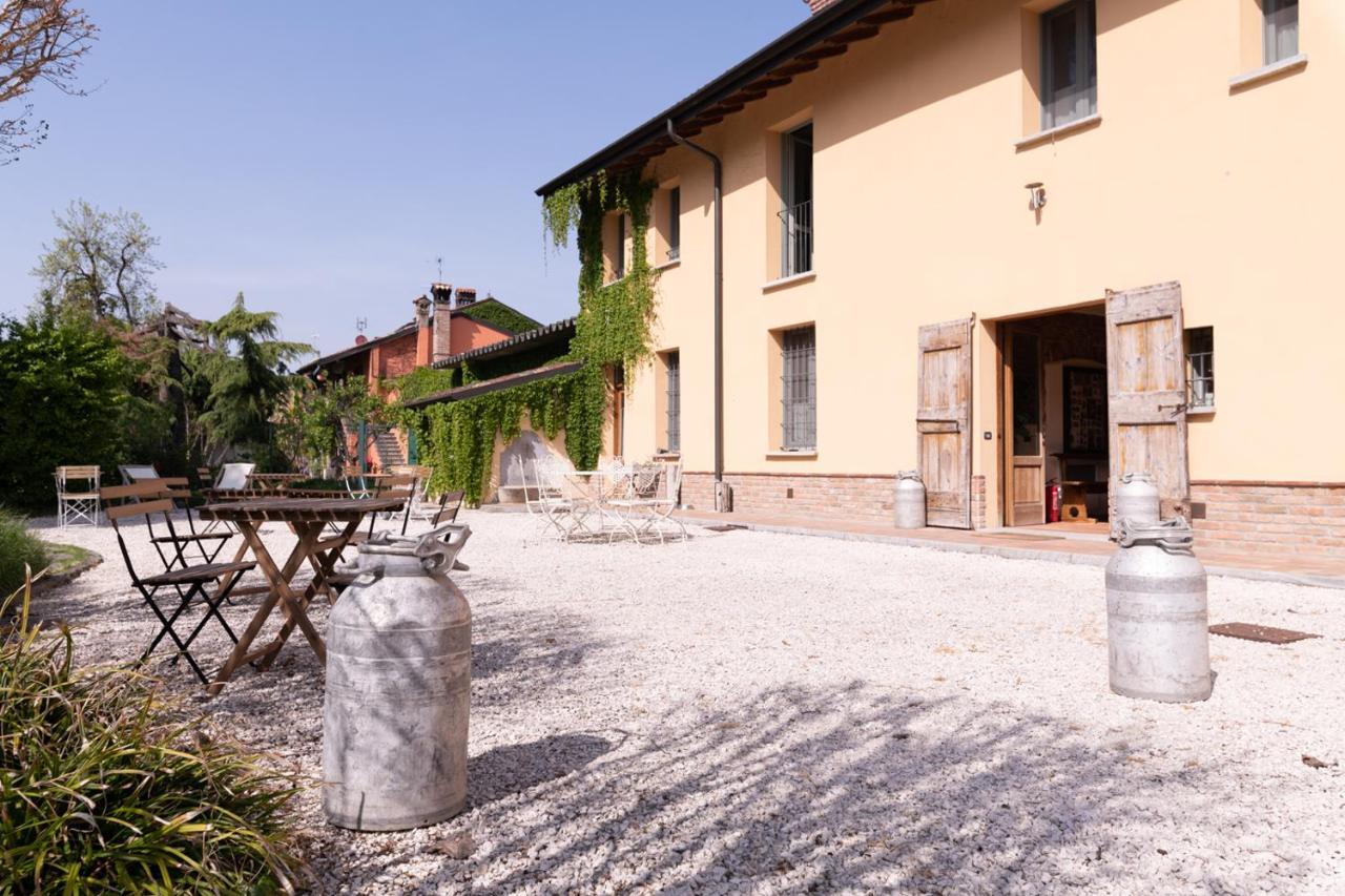 Agriturismo Cascina Pezzolo Lodi Exterior photo